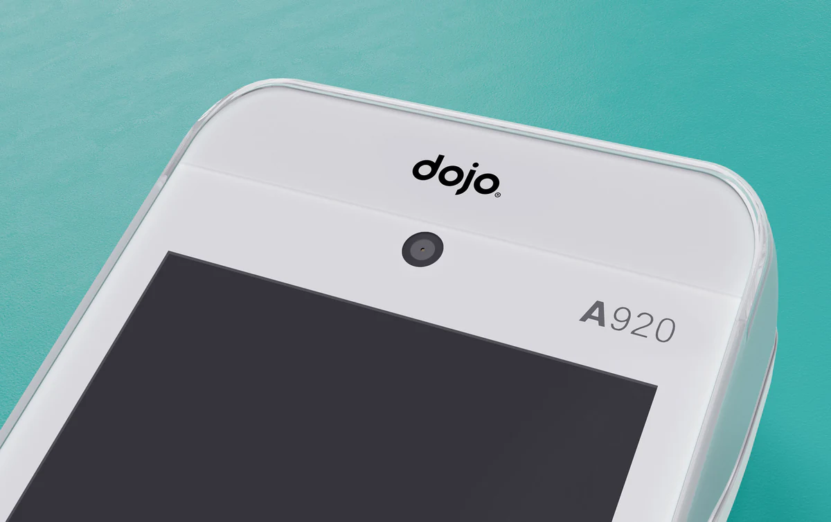 Dojo Go contactless top close-up CGI render