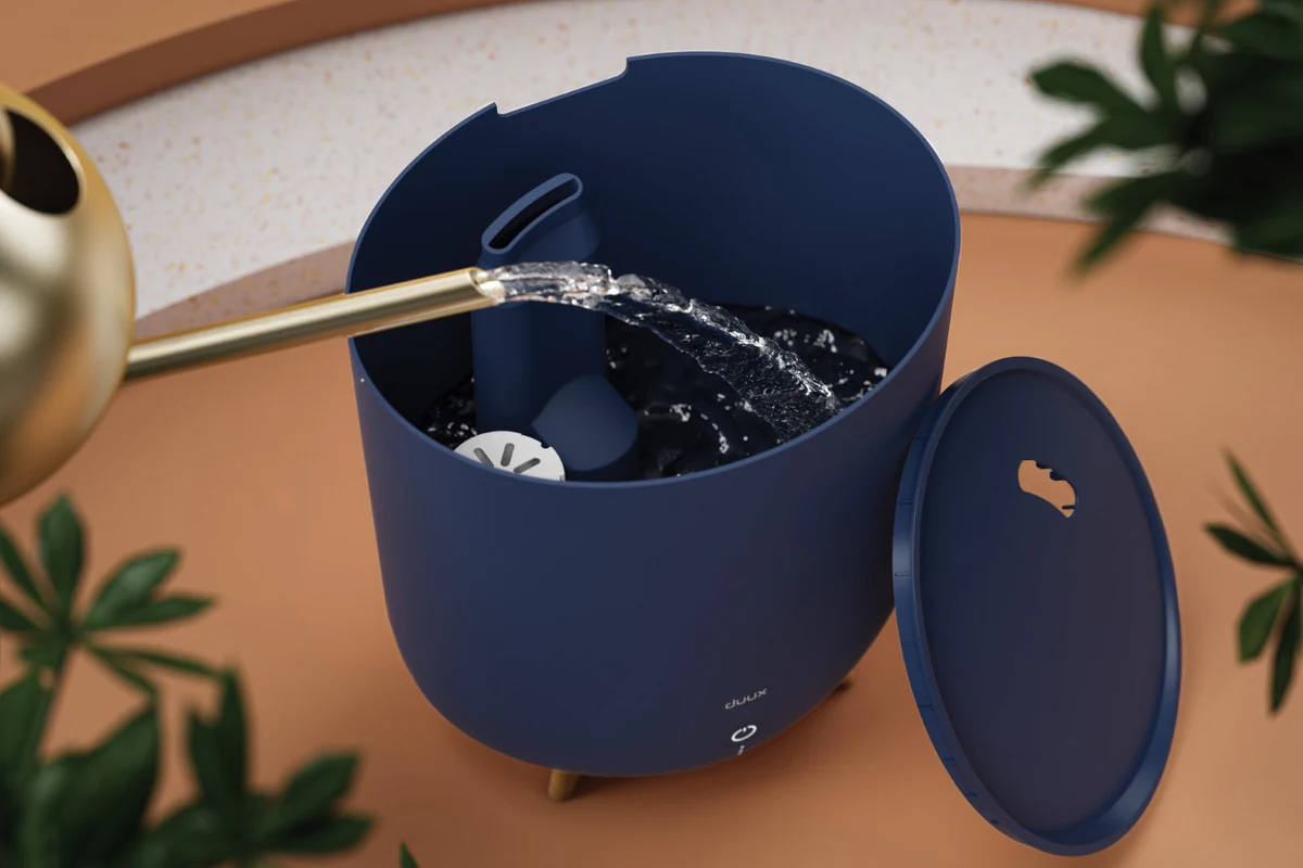Duux Neo humidifier, Deep Blue colourway tank filling render