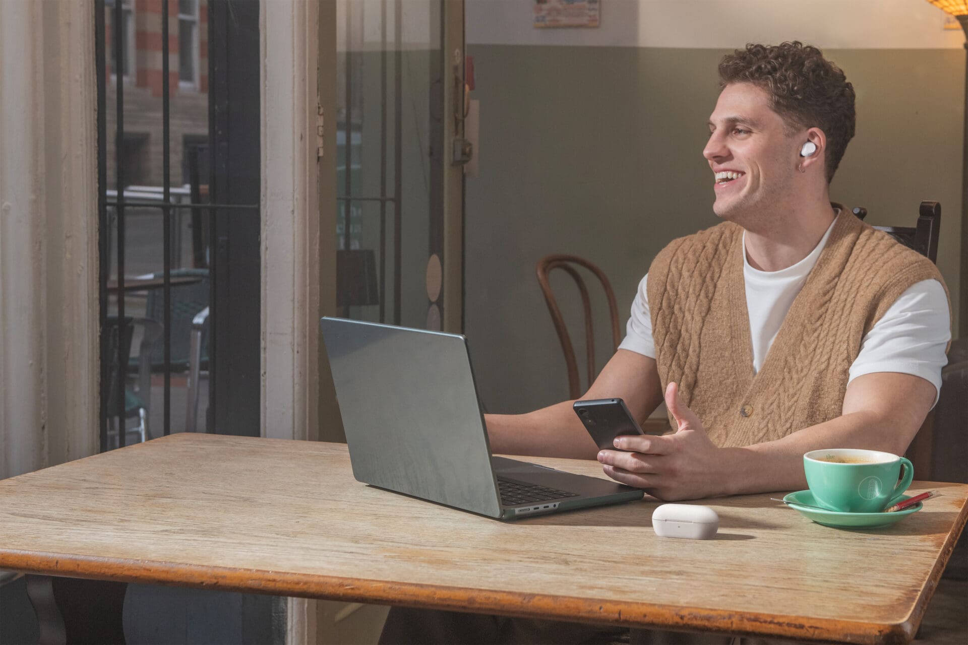 XO3D ImageNova Sony Earphones - Lifestyle 3